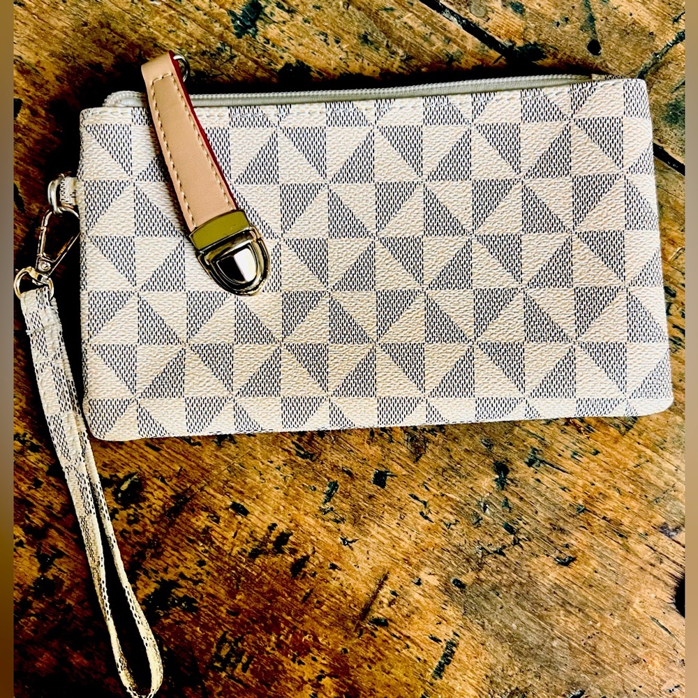 EUC Check Zippered Wristlet